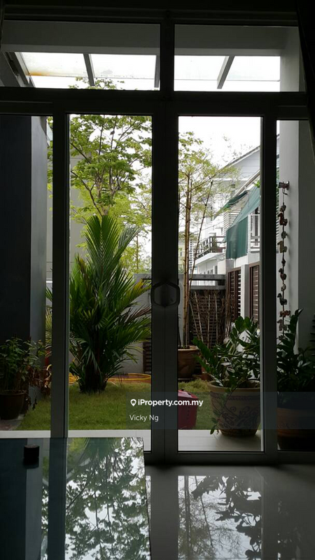 Bungalow House for Sale in USJ Heights, Subang Jaya by Vicky Ng - iProperty.com.my