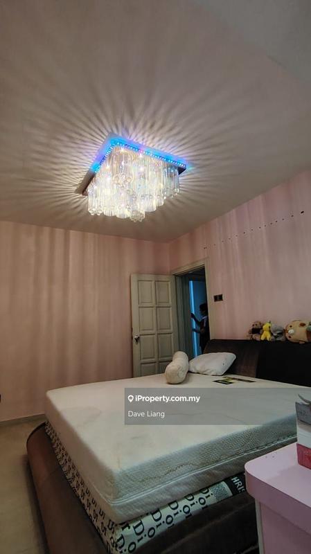 Rumah Teres 2.5-Tingkat untuk Dijual di Taman Meranti Jaya, Puchong oleh Dave Liang - iProperty.com.my