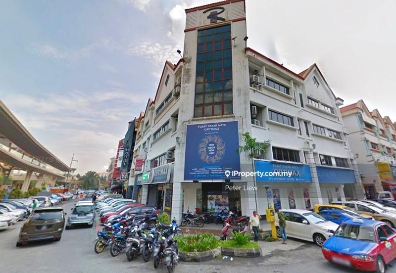 For Sale - CORNER 4 STOREY SHOP AT BANDAR SUNWAY, PRIME LOCATION, HOTSPOT AREA