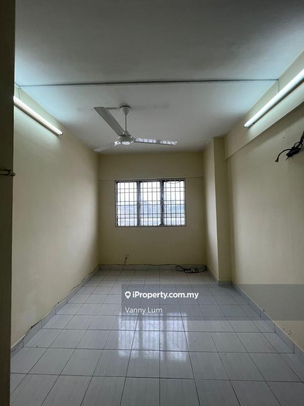 Service Residence for Sale in Serdang Skyvillas (Serdang Perdana) by Vanny Lum - iProperty.com.my