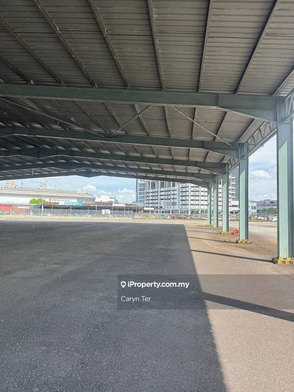 For Rent - Sri Plentong ( Facing Main Road ) Commercial Building & Land