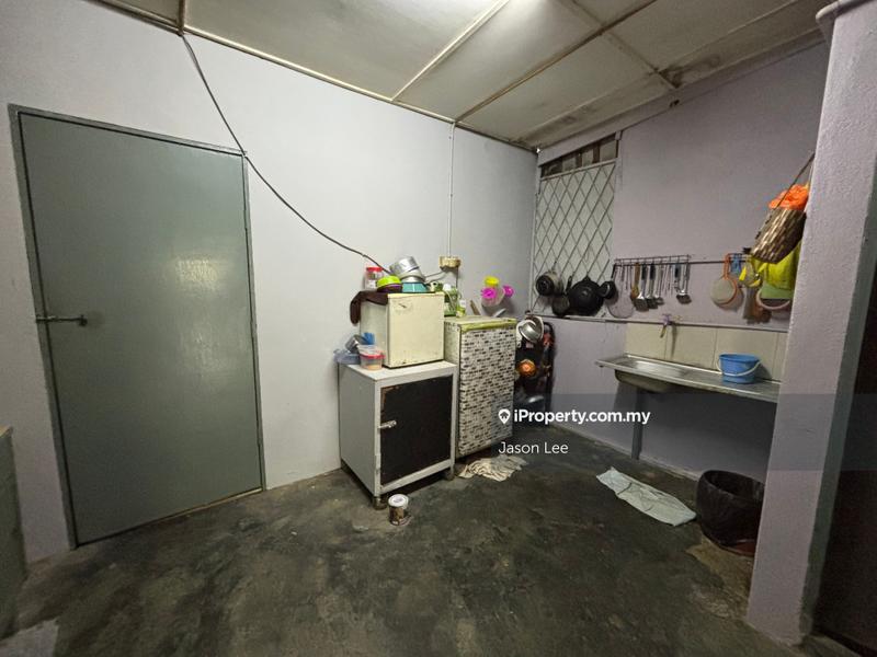 Rumah Berangkai 1.5 Tingkat untuk Dijual di Taman Serdang Jaya, Seri Kembangan oleh Jason Lee - iProperty.com.my