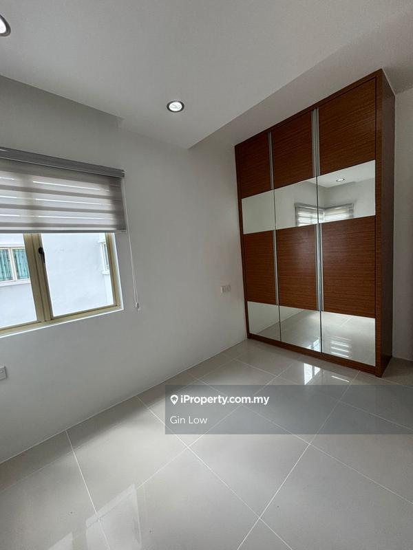 For Sale - East Lake Residence