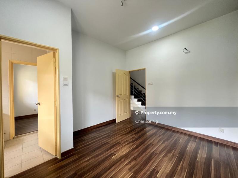 Rumah Berangkai 2.5 Tingkat untuk Dijual di mic2e, Cheras oleh Charisse Ng - iProperty.com.my
