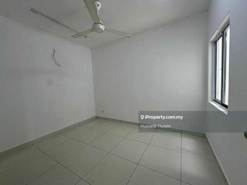 3-storey Terraced House for Sale in Semenyih, Selangor by Hussaidi Hussin - iProperty.com.my
