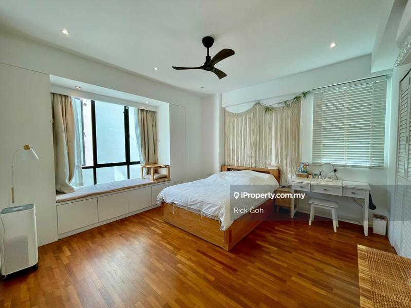 For Sale - Scotland Villa