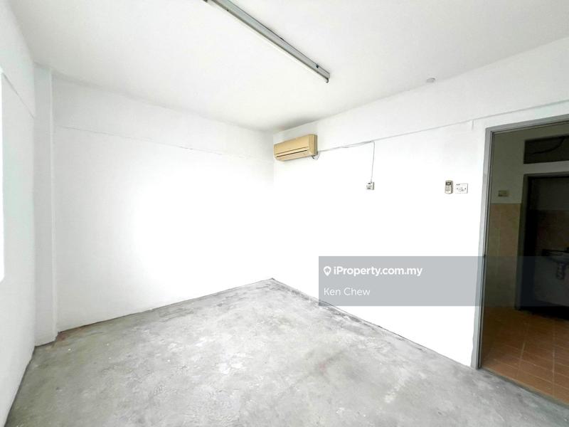 Rumah Flat untuk Dijual di Pandan Ria (Block D) oleh Ken Chew - iProperty.com.my