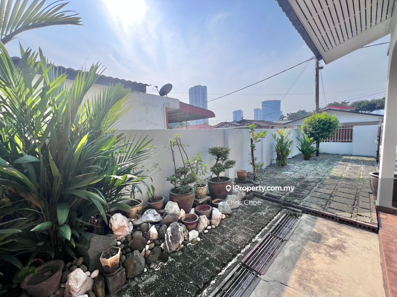 Bungalow House untuk Dijual di Seksyen 17, Petaling Jaya oleh Chris Choe - iProperty.com.my