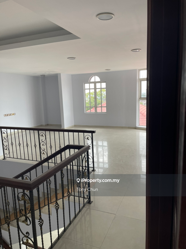 Bungalow House for Sale in Bandar Baru Sri Petaling, Sri Petaling by Tony Chun - iProperty.com.my