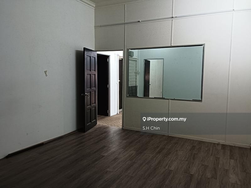Shop-Office for Sale in xp5xq, Ampang by S.H Chin - iProperty.com.my