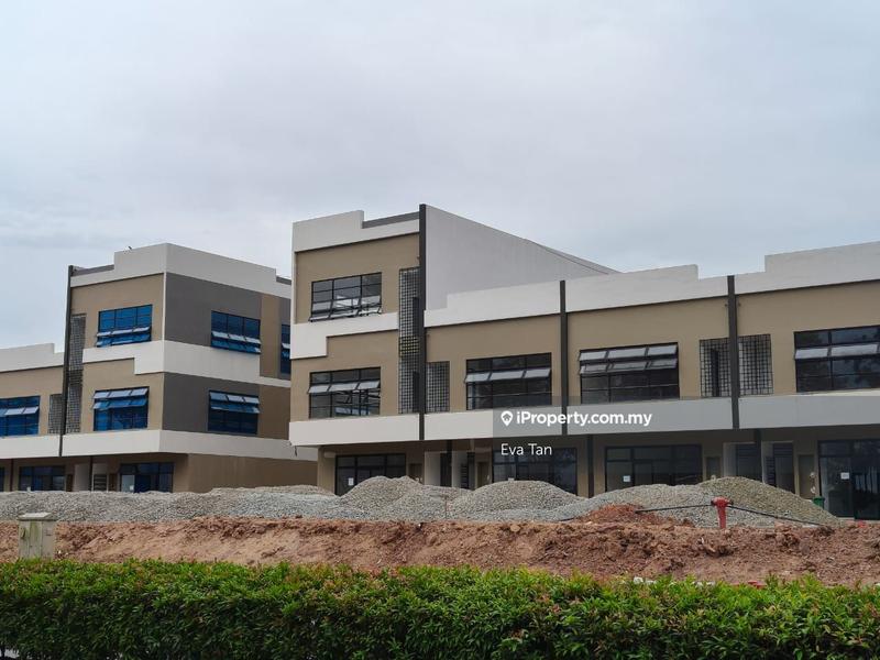 For Rent - Newly Shop Lot at Horizon Hills Square for rent