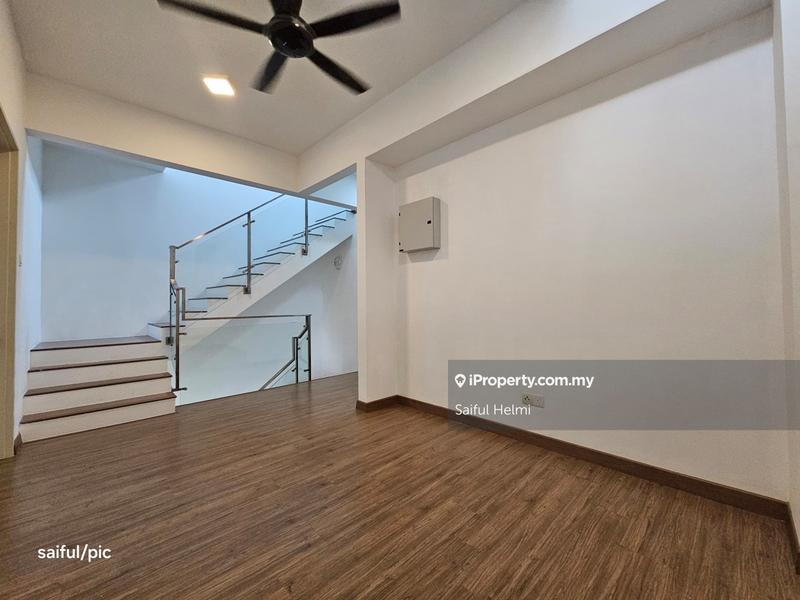 Rumah Teres 3-Tingkat untuk Dijual di Cyber 11, Cyberjaya oleh Saiful Helmi - iProperty.com.my