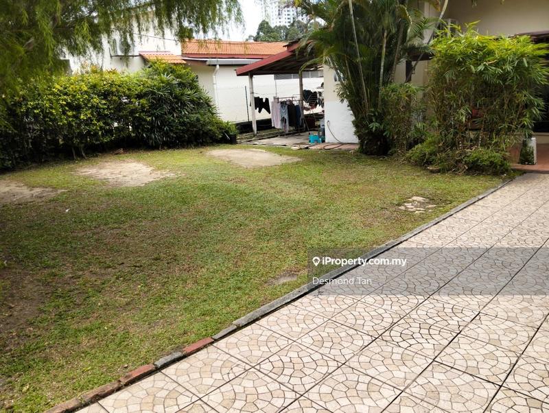 Rumah Berkembar untuk Dijual di Seksyen 17, Petaling Jaya oleh Desmond Tan - iProperty.com.my