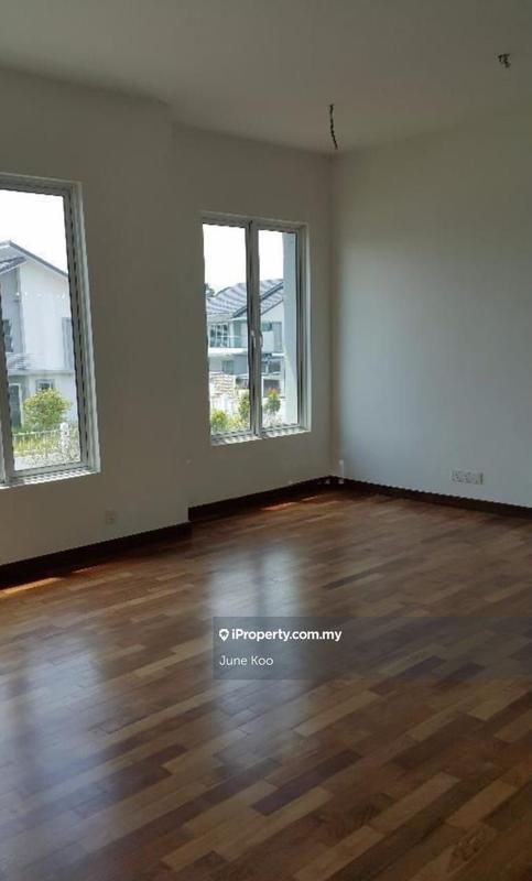 Bungalow House for Sale in villa height, Seri Kembangan by June Koo - iProperty.com.my