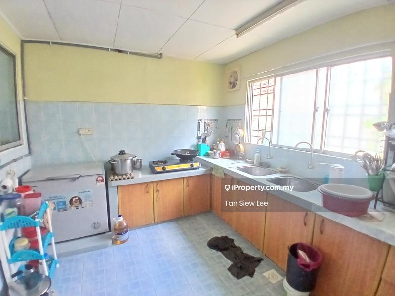 Rumah Berangkai 2 Tingkat untuk Dijual di Seri Utama Damansara, Kota Damansara oleh Siew Lee - Kitchen - iProperty.com.my