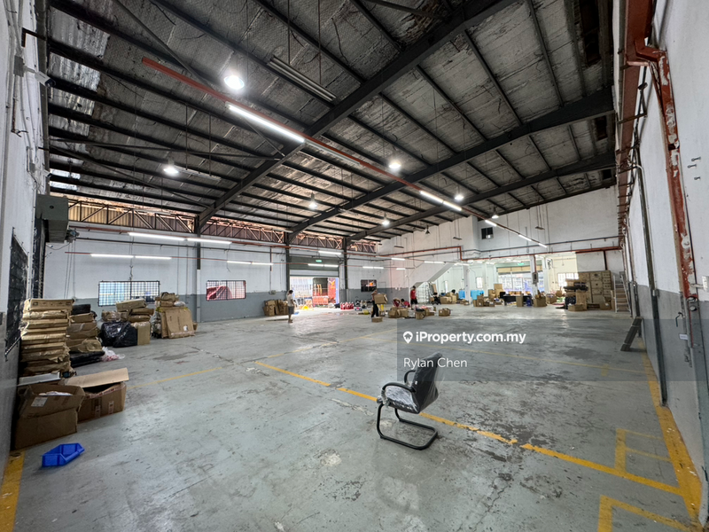 Kilang Berkembar untuk Dijual di Taman Sri Serdang, Seri Kembangan oleh Rylan Chen - iProperty.com.my
