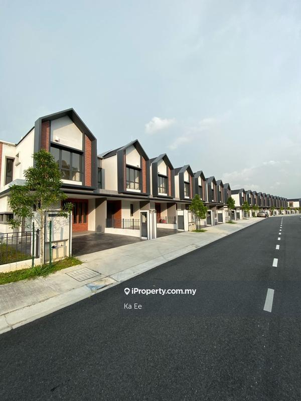 Rumah Teres 2-Tingkat untuk Dijual di Denai Alam, Shah Alam oleh Ka Ee - iProperty.com.my