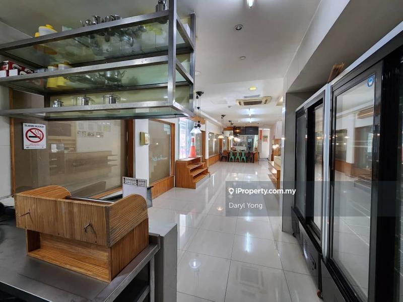 For Rent - VALUE DEAL: 4 Storey Corner lot Hotel for RENT