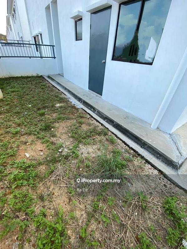 Rumah Berkembar untuk Dijual di Taman Scientex Rawang, Rawang oleh Ka Ee - iProperty.com.my
