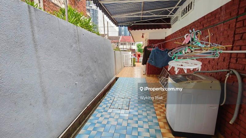 Rumah Berkembar untuk Dijual di Taman Desa Semi-D, Jalan Desa Mesra, Taman Desa oleh Wyking Mak - iProperty.com.my