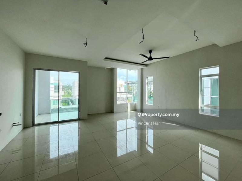 Bungalow House for Sale in Taman Bakti, Sitiawan by Vincent Har - iProperty.com.my