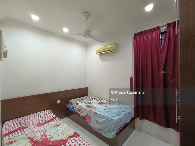 Rumah Teres 2-Tingkat untuk Dijual di Taman Enggang Gangsa Durian Tunggal, Batu Berendam oleh Alvin - iProperty.com.my