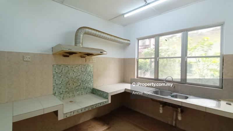 Rumah Teres 2.5-Tingkat untuk Dijual di BANDAR PUCHONG JAYA, Puchong oleh Annie Yoon - iProperty.com.my