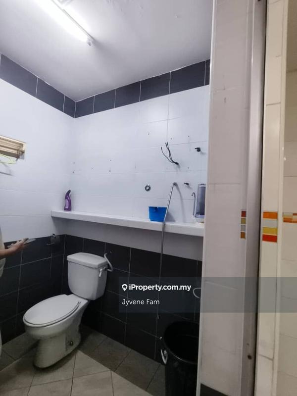 Rumah Berangkai 2 Tingkat untuk Dijual di Taman Taming Jaya, Balakong oleh Jyvene Fam - iProperty.com.my