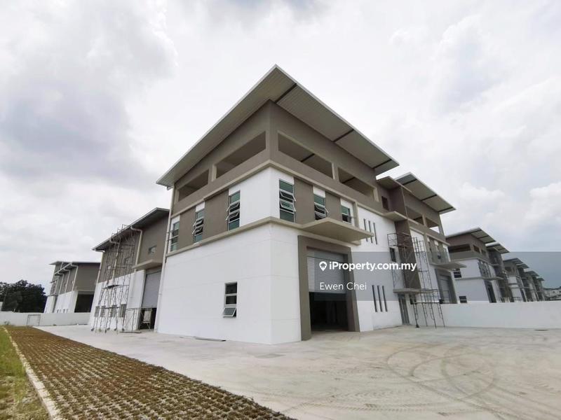For Rent - Saujana Teknologi Rawang (Corner) Semi-D Factory For Rent (Brand New)