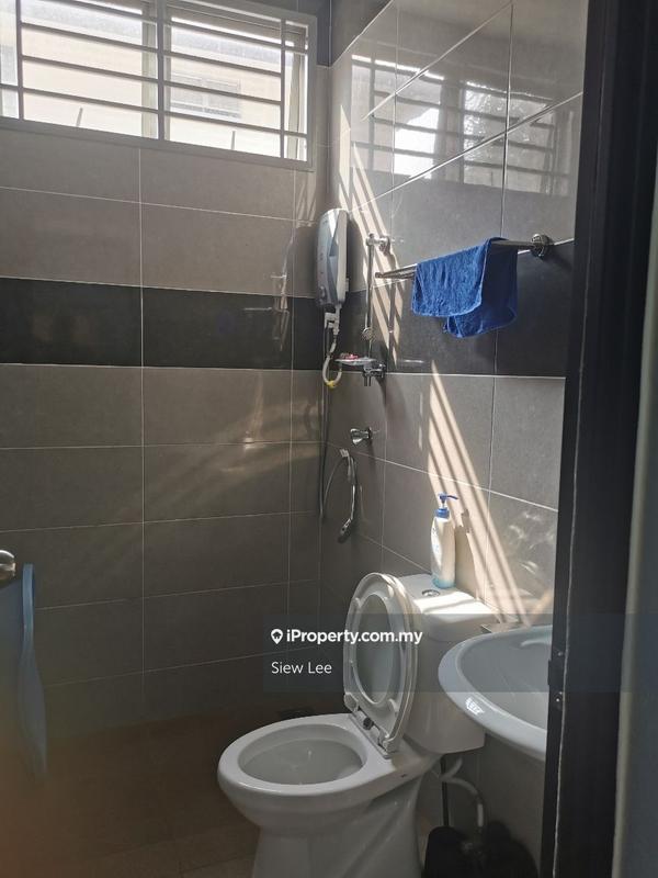 Bungalow House for Sale in Saujana Akasia, Sungai Buloh by Siew Lee - iProperty.com.my