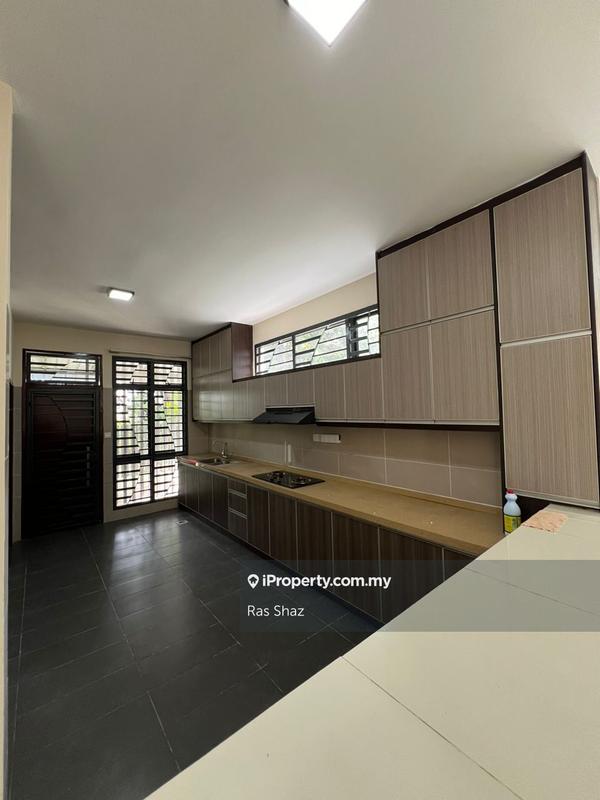 3-storey Terraced House for Sale in Laman Glenmarie, Shah Alam by Ras Shaz - iProperty.com.my
