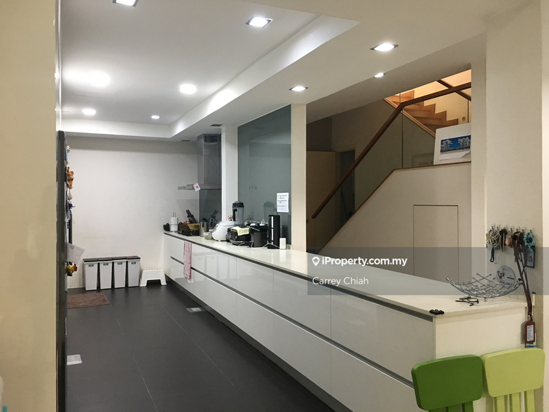 2.5-storey Terraced House for Sale in Lake Edge, Puchong by Carrey Chiah - iProperty.com.my
