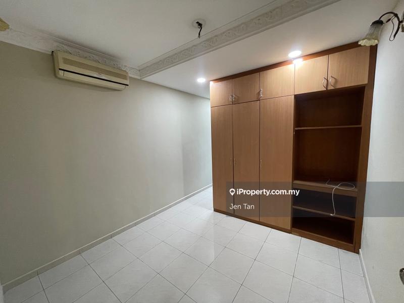 Rumah Teres 2-Tingkat untuk Dijual di Kota Kemuning, Shah Alam oleh Jen Tan - iProperty.com.my