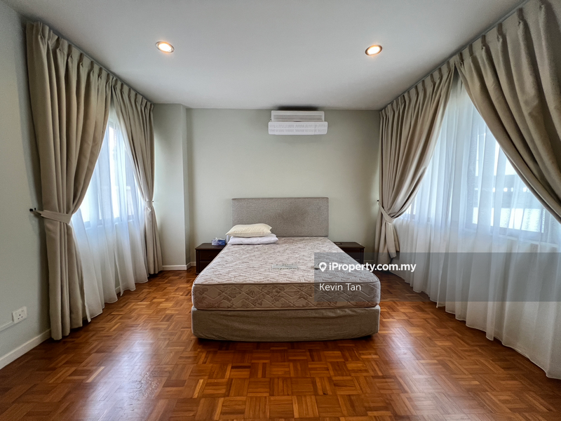For Rent - Merak Kayangan Court
