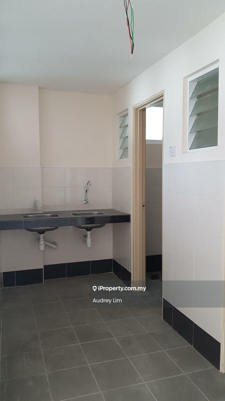 Semi-D Factory for Sale in Hi-Tech Industrial Park, Semenyih by Audrey Lim - Kitchen - iProperty.com.my