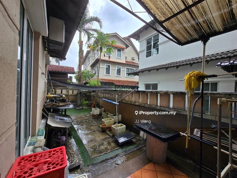 Rumah Berkembar untuk Dijual di Seksyen 27, Shah Alam oleh JJ Wang - iProperty.com.my