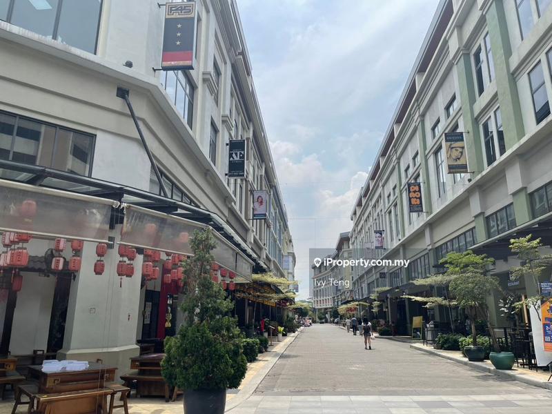 For Sale - Plaza Arkadia (Service Residences)