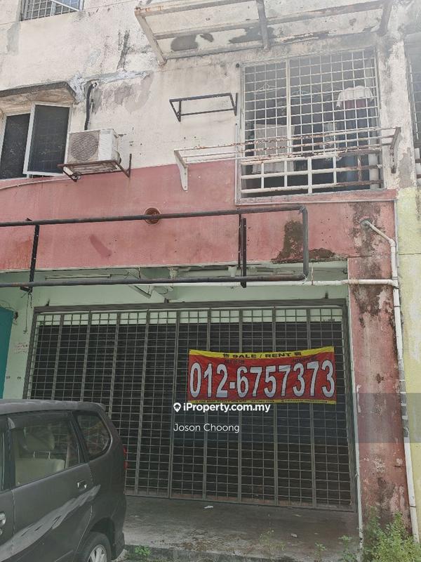 For Rent - 32 Avenue Bukit Serdang