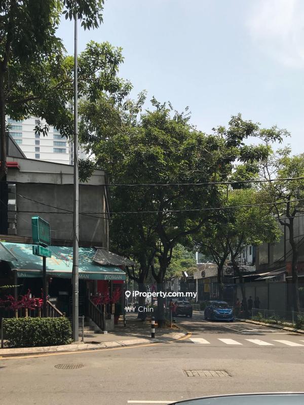 For Sale - CORNER SPACIOUS SHOP LIMITED,CHANGKAT BUKIT BINTANG,BUKIT BINTANG