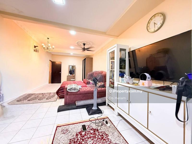 Rumah Teres 2-Tingkat untuk Dijual di Taman Lestari Putra, Seri Kembangan oleh Siti Mariam - iProperty.com.my