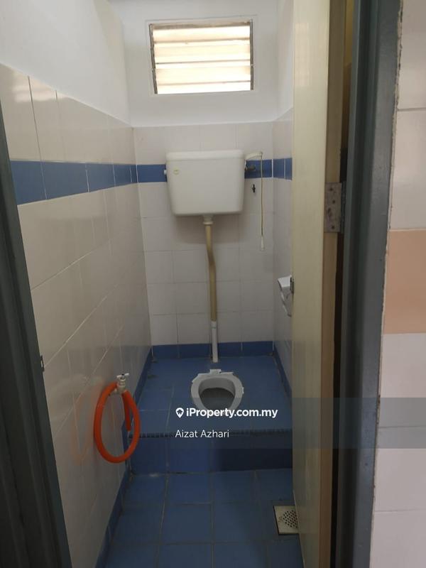 Flat for Sale in Putra Damai by Aizat Azhari - iProperty.com.my