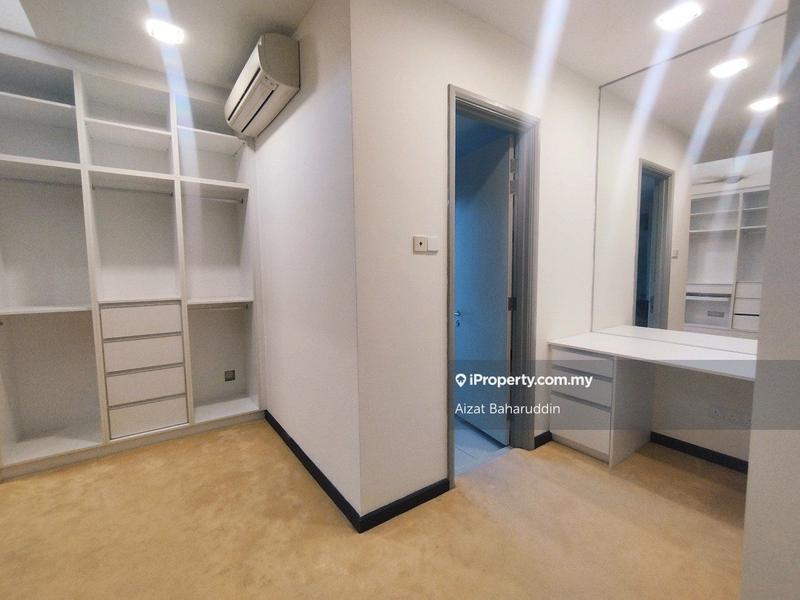 Rumah Berkembar untuk Dijual di Bukit Kerinchi, Pantai oleh Aizat Baharuddin - iProperty.com.my