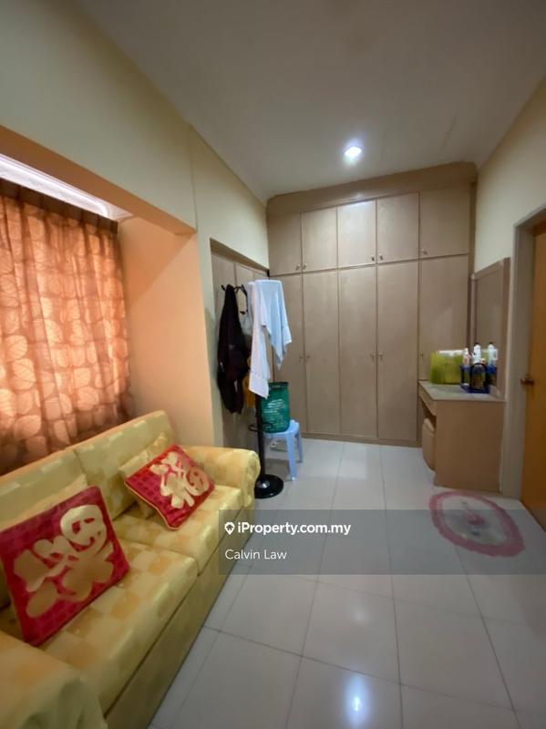 Rumah Berangkai 2 Tingkat untuk Dijual di Bandar Utama 10, Bandar Utama oleh Calvin Law - iProperty.com.my