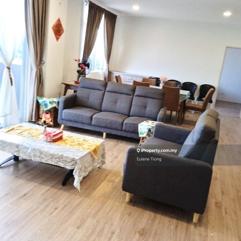 For Rent - McKenzie Avenue