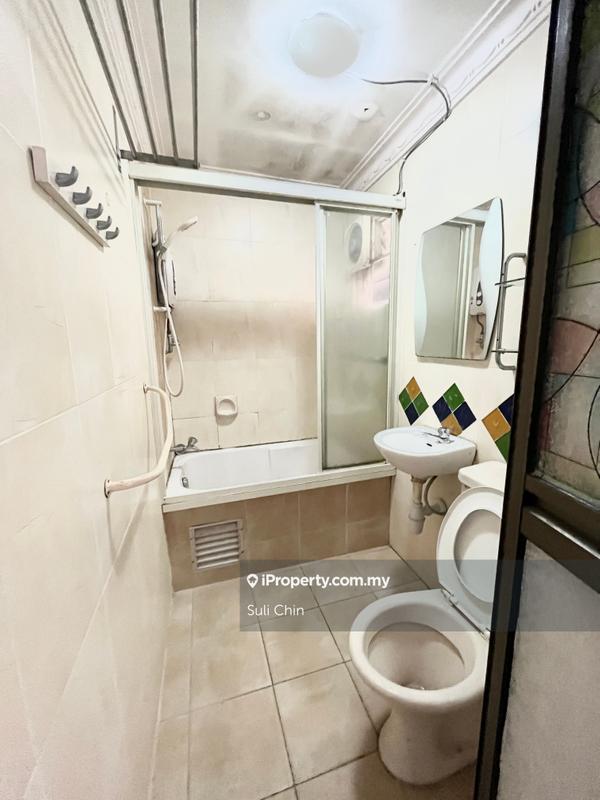 Rumah Teres 2-Tingkat untuk Dijual di Alam Damai, Cheras oleh Suli Chin - iProperty.com.my
