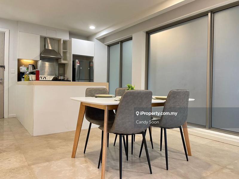 Service Residence for Sale in Bintang Fairlane Residences by Candy Soon - iProperty.com.my