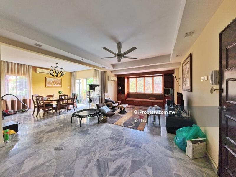 For Sale - Villa Flora