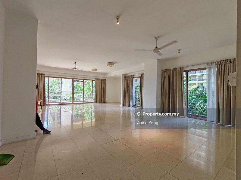 For Sale - Hampshire Park Condominium