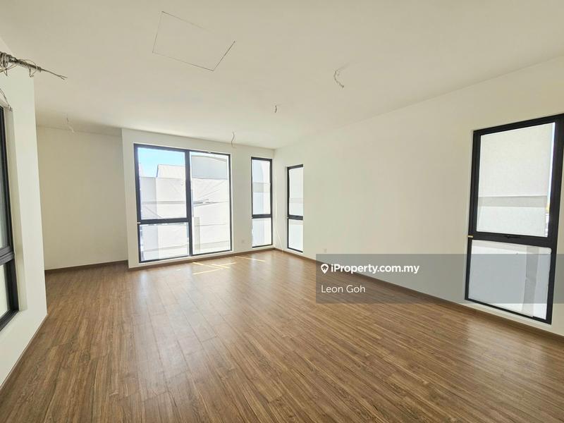 Rumah Berangkai 3 Tingkat untuk Dijual di Twentyfive7, Tanjong Duabelas oleh Leon Goh - iProperty.com.my