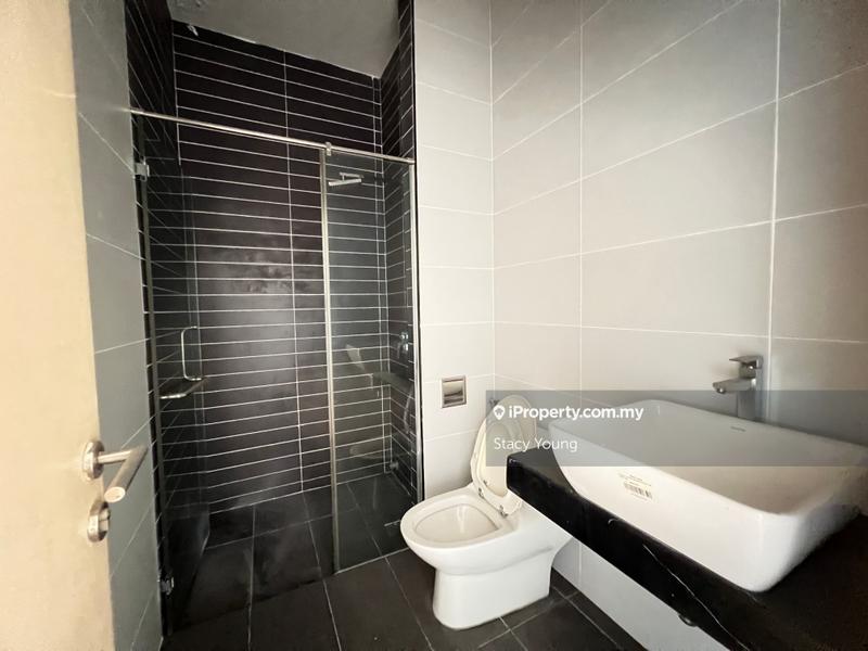Rumah Berkembar untuk Dijual di Bandar Sungai Long, Cheras oleh Stacy Young - iProperty.com.my